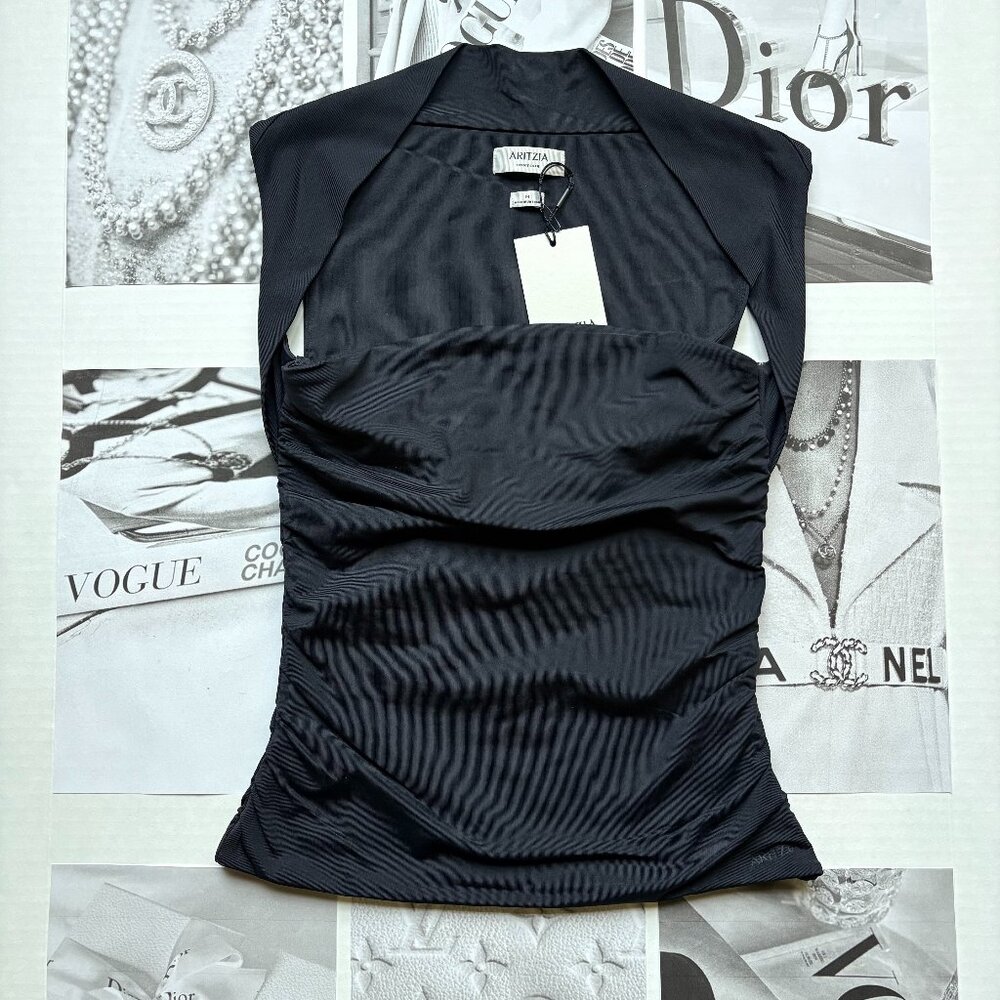 Aritzia Casual Contour Flourish Top